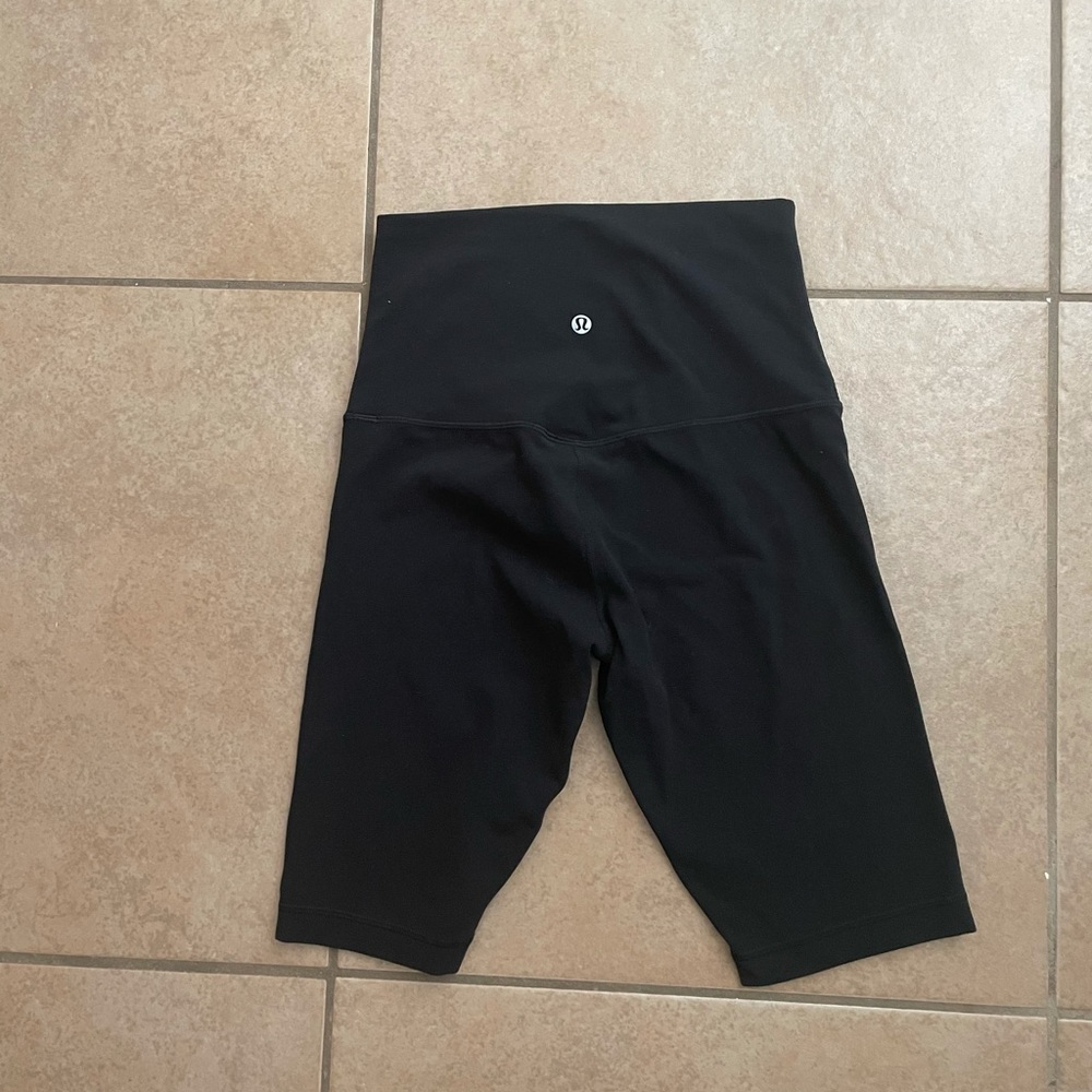 Women’s lululemon align short 10 inch